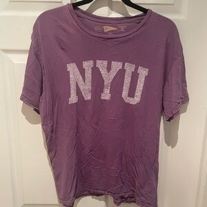 Vintage NYU women’s shirt size large